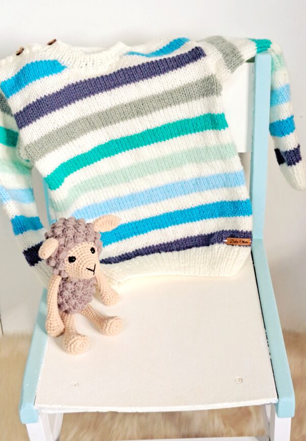 sweter con rayas tejido a mano