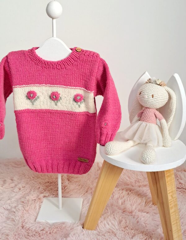 sweater flowers tejido y bordado a mano con lana hipoalergénica sweater flowers tejido y bordado a mano con lana hipoalergénica