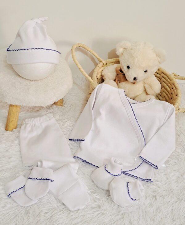 ajuar picot de 5 prendas – algodón blanco con detalles azul