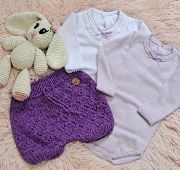 ajuar de nacimiento con short y prenditas de algodón ajuar de nacimiento con short y prenditas de algodón