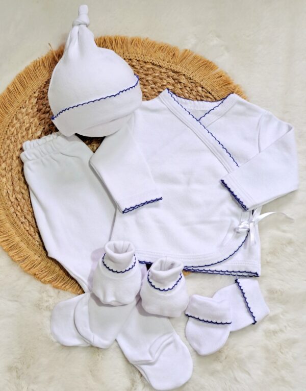 ajuar picot de 5 prendas – algodón blanco con detalles azul ajuar picot de 5 prendas – algodón blanco con detalles azul