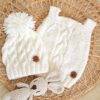 conjunto de chaleco trenza y gorro con ochos