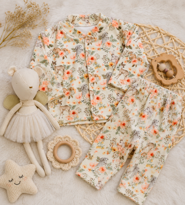 conjunto de plush rosas y conejitos – 2 prendas conjunto de plush rosas y conejitos – 2 prendas